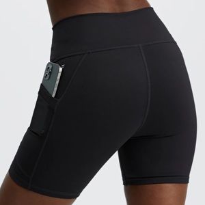 FABLETICS On-The-Go High-Waisted 6” Short